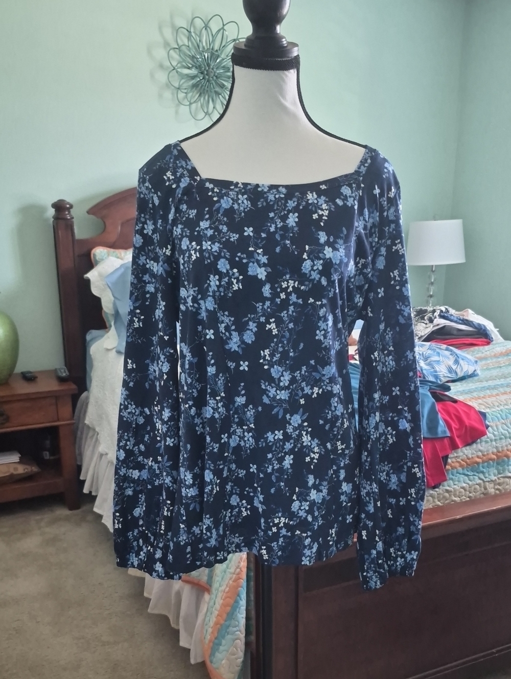 DG2 by Diane Gilman Navy Blue Floral Square-Neck Blouse